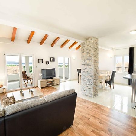 Apartment Arta فوديس المظهر الخارجي الصورة